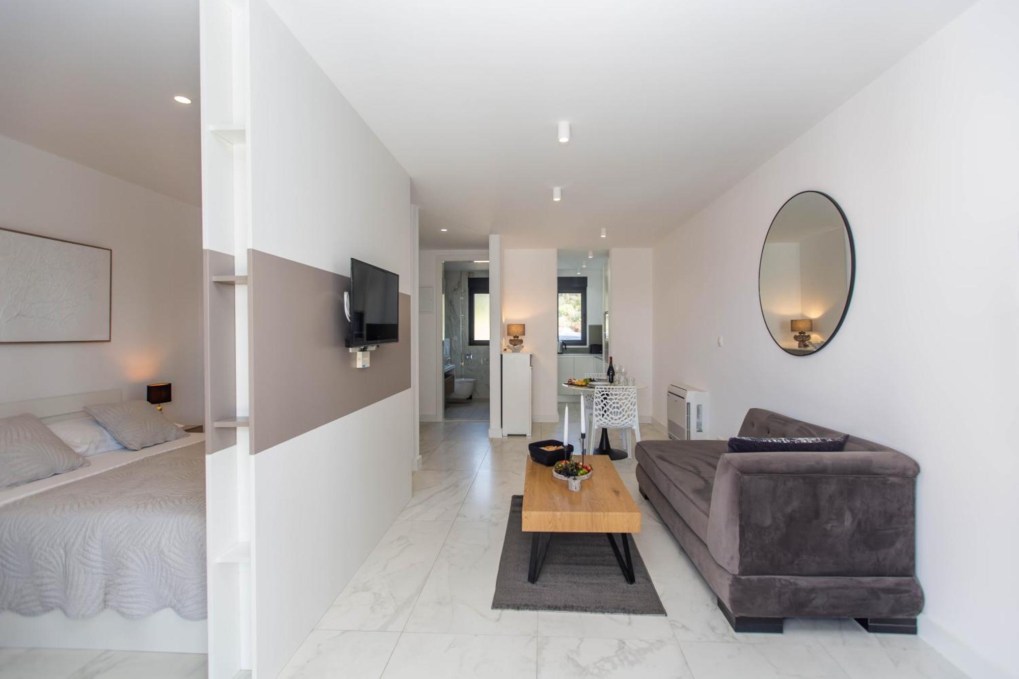 Villa 23 B Heated Pool Трогир Екстериор снимка